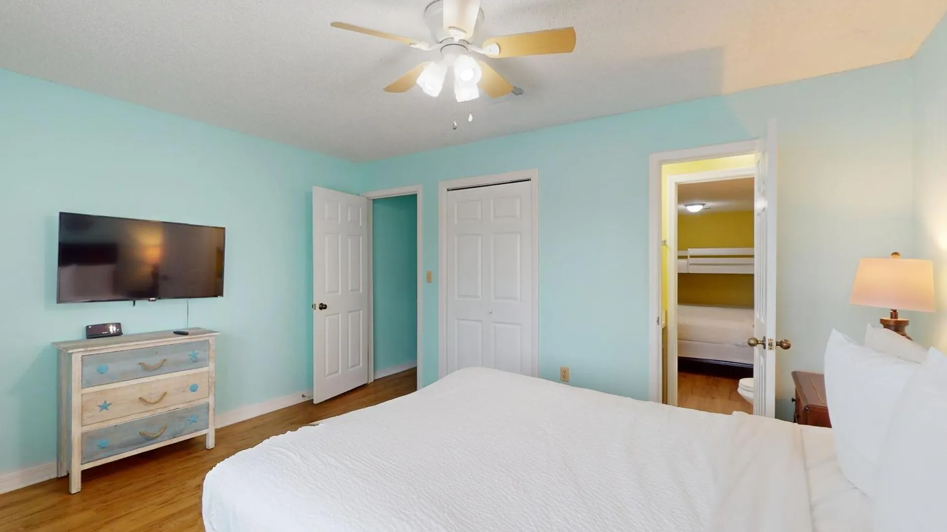 Daire Front Beach Retreat B1 Panama City Beach